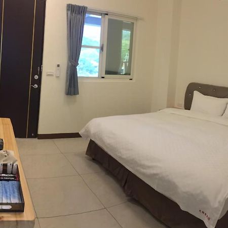 Appartamento Taitung Crabs House Chenggong Esterno foto