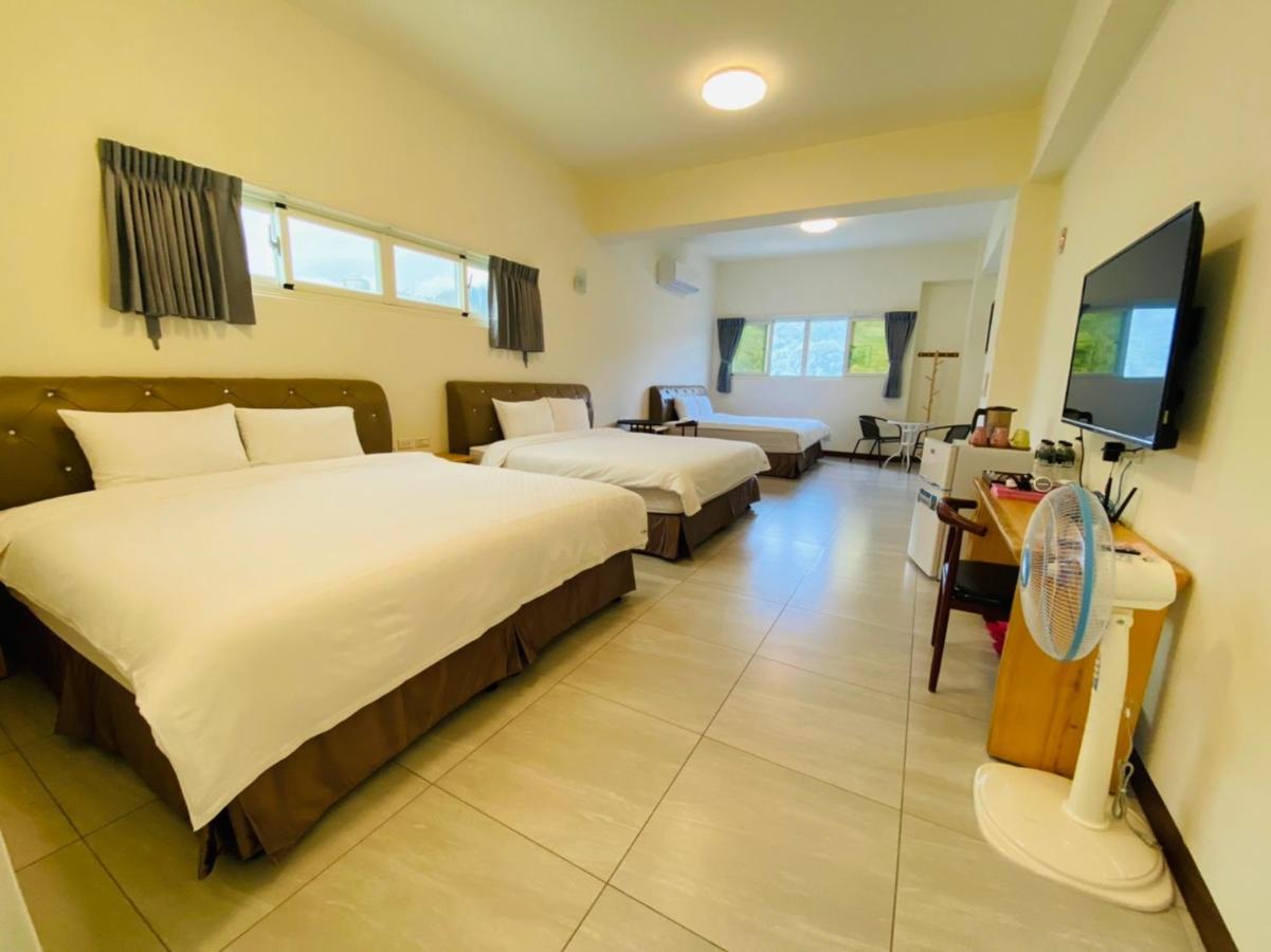 Appartamento Taitung Crabs House Chenggong Esterno foto