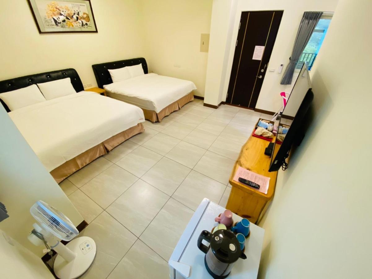 Appartamento Taitung Crabs House Chenggong Esterno foto