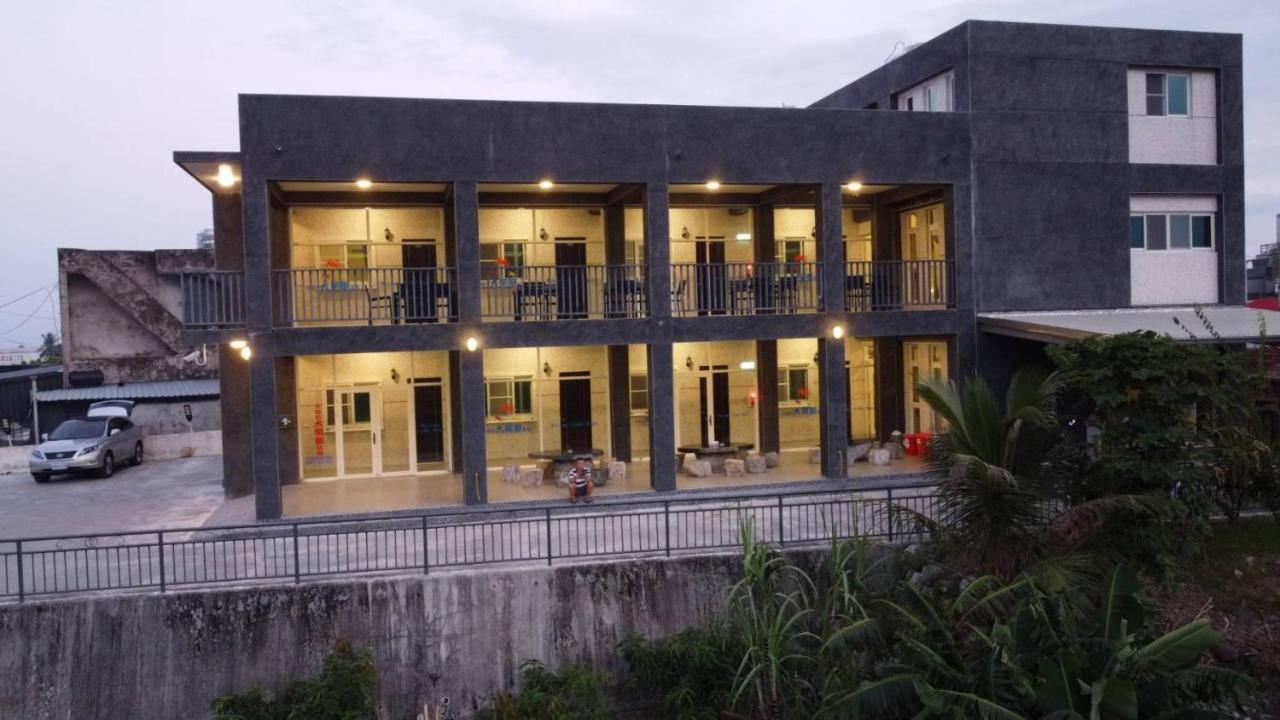 Appartamento Taitung Crabs House Chenggong Esterno foto